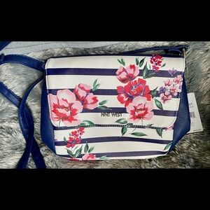 Nine West floral Cross body Purse NWT